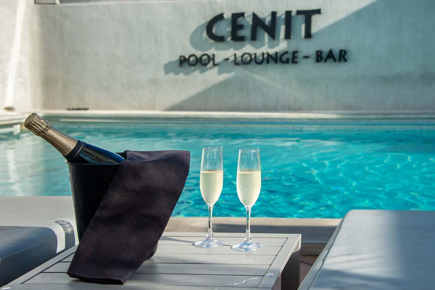 Hotel Cenit&Apts. Sol y Viento Ibiza Exterior foto